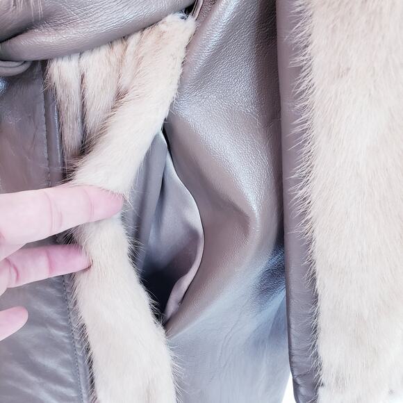 Vintage Tan Mink Leather Trim Coat Mid-Length 1960s Fur Coat - Picture 10 of 15